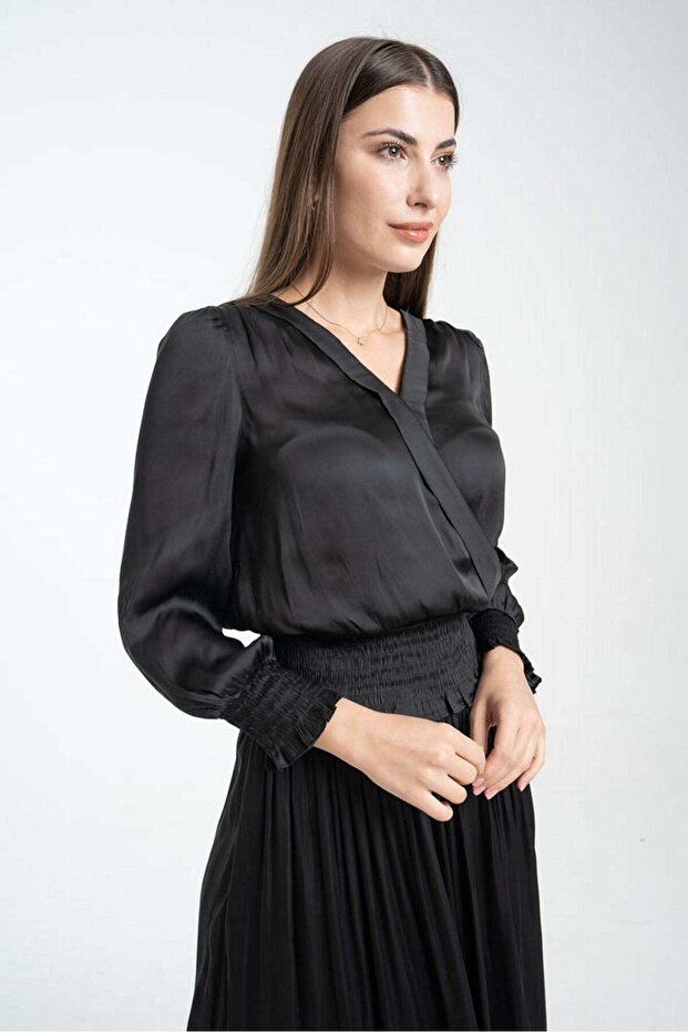 Solid V-Neck Long Sleeve Top - 3