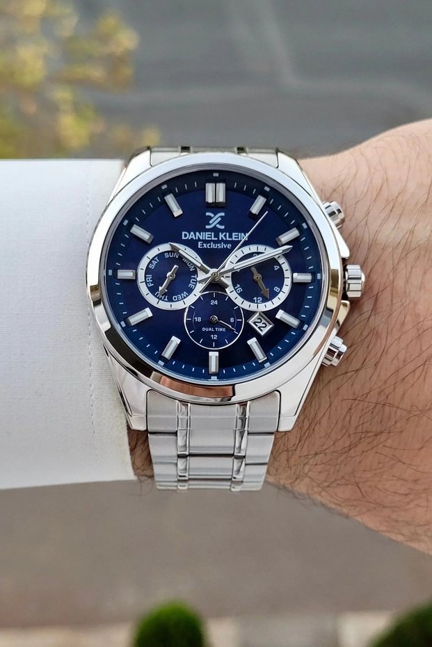 Dial in Navy Blue, Strap in Metallic Color, 2-Year Warranty, Indicators Active, Men's Wristwatch
