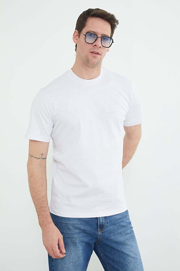 Basic Crew Neck T-Shirt