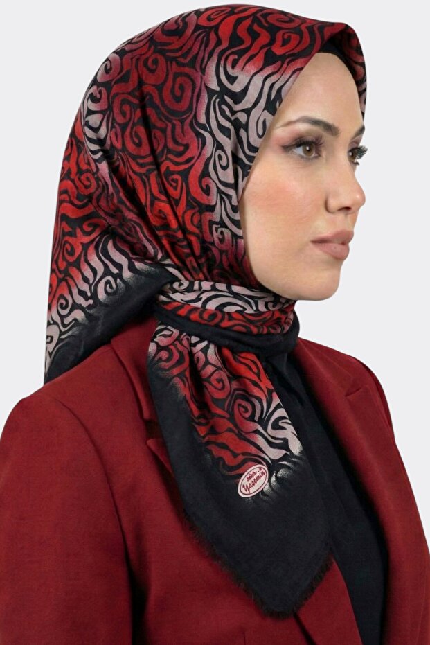Women's Black Red Patterned Flared Scarf