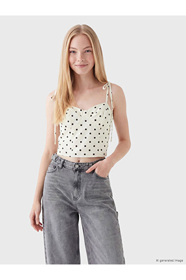 بلوزة قصيرة بياقة على شكل قلب وحزام من Shining Store من مجموعة Sparkling Choices