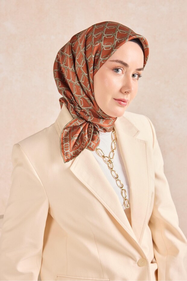 Twill Silk Scarf Chain Tile