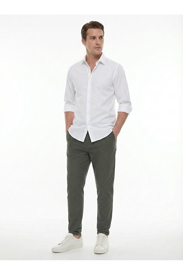 Straight Leg Mid-Waist Green Trousers