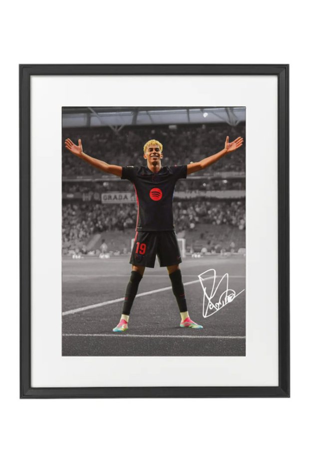 Lamine Yamal Barcelona Printed Autograph - Framed Poster 50x40cm - Football Memorabilia, Soccer Collectible, Gift for Fans , Man Cave