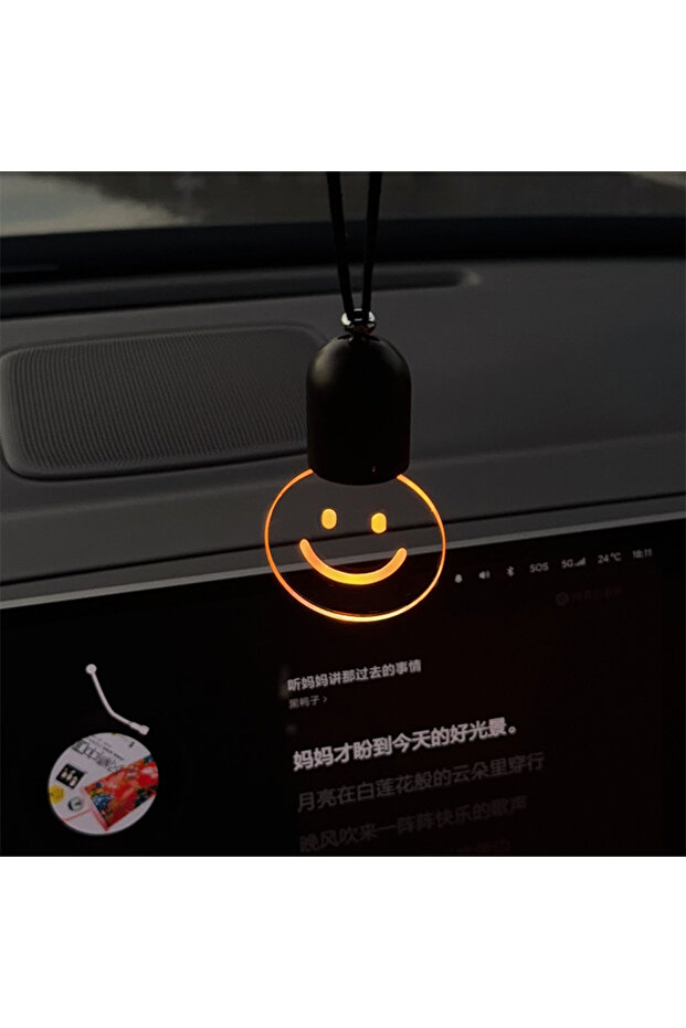 smiling face Car mounted small light bulb, interior decoration, car decoration, ambient light, penda