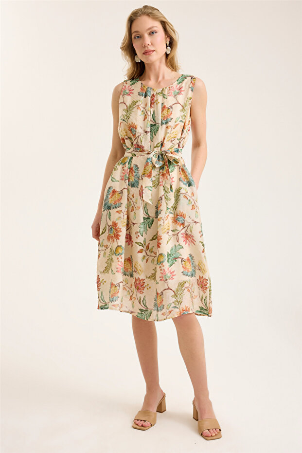 Floral Patterned 2-Pocket Dress