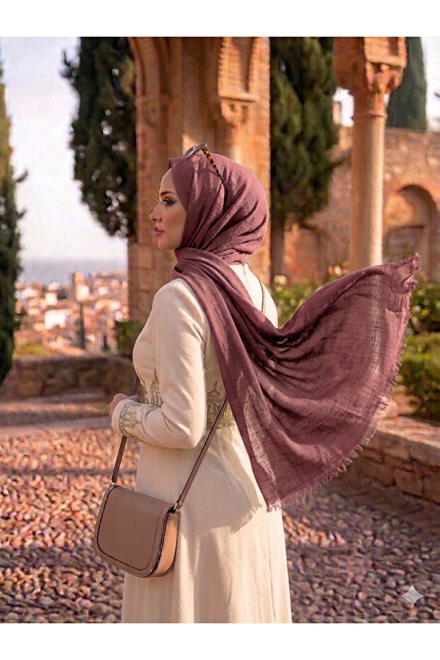 سلسلة آيا: شال قطني رفيع من سلسلة آيا بلون البرقوق