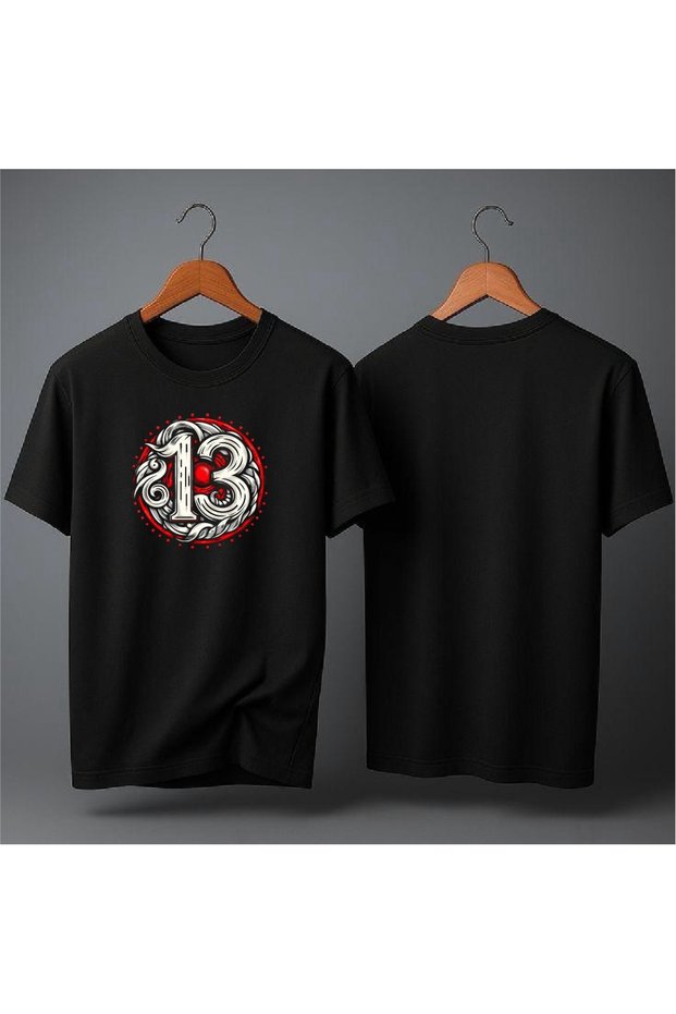 13 Printed Oversized T-Shirts Offering a Simple and Stylish Look
