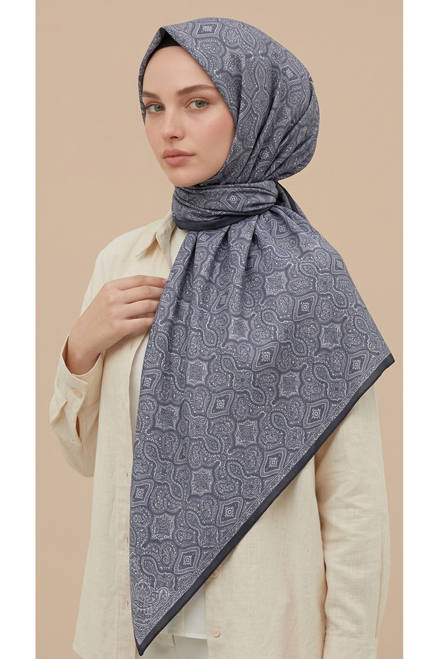 Mi̇reya 120*120 cm Cotton Scarf -