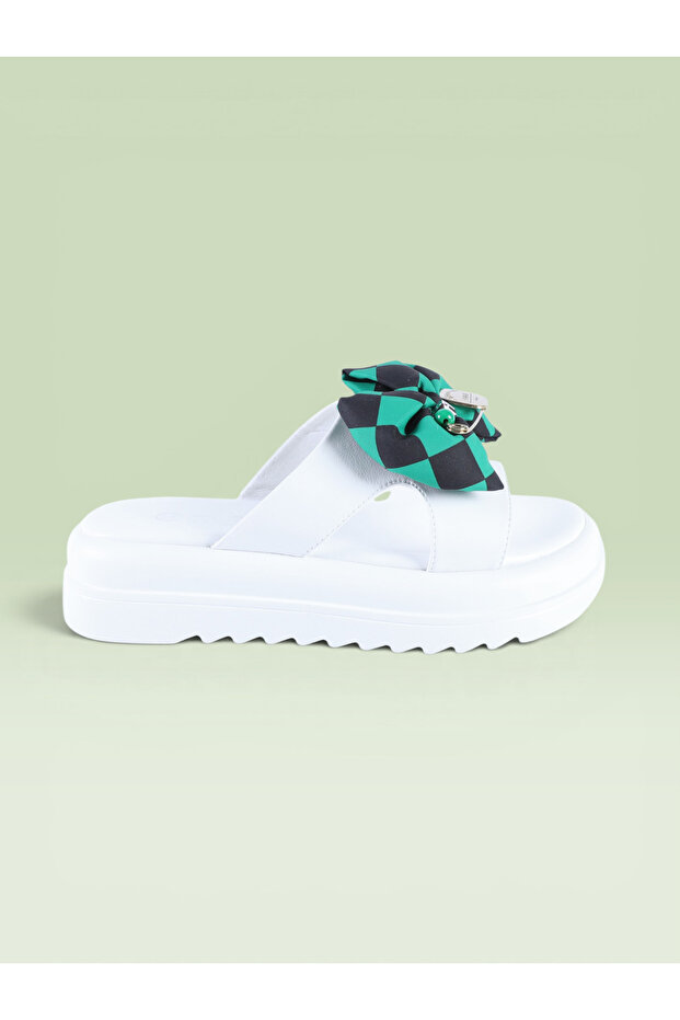 Women's Bow Detailed Thick Serrated Soft Comfortable Sole Slippers White
