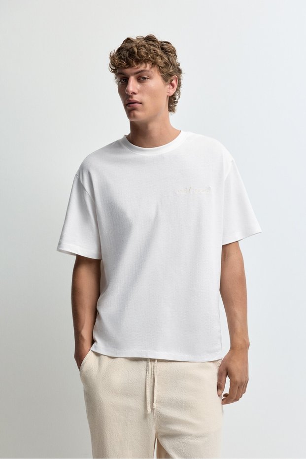 İşlemeli t-shirt