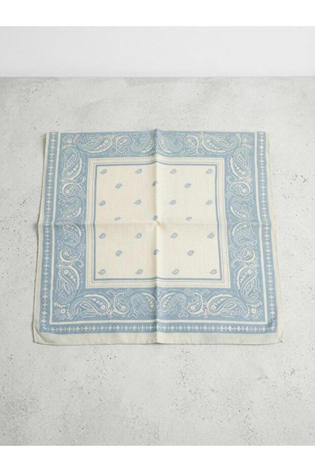 وشاح من القماش الناعم الفاخر مقاس 50x50 سم
