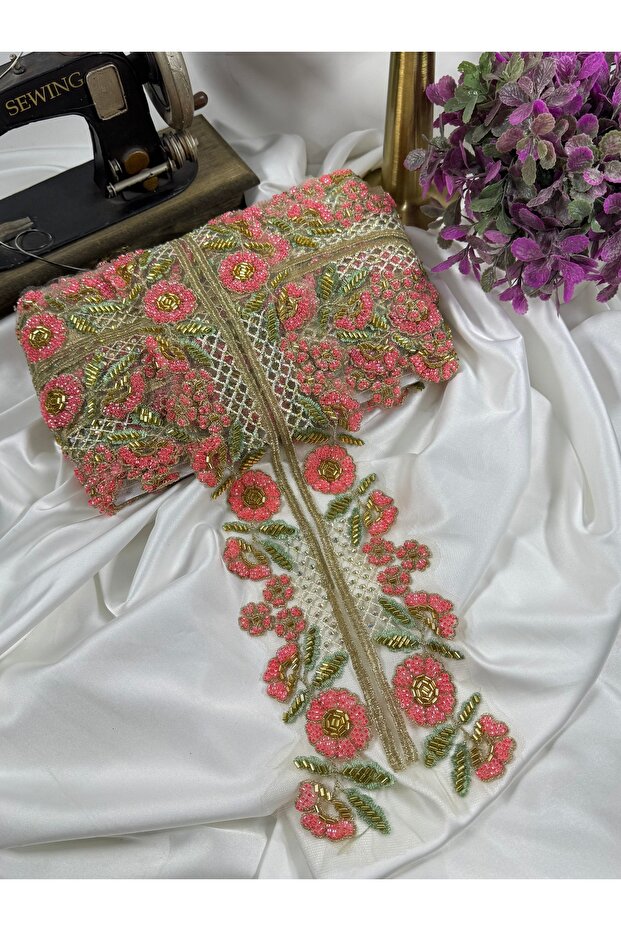 Elegant Floral Patterned Beaded Embroidered Tulle Lace Ribbon (1Mt)