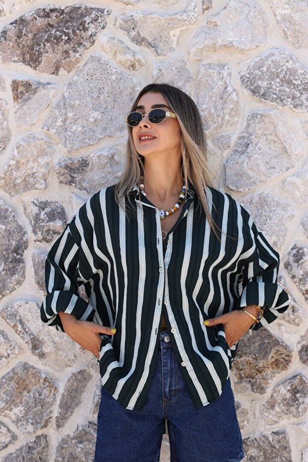 Emerald Standard Size Striped Oversize Shirt