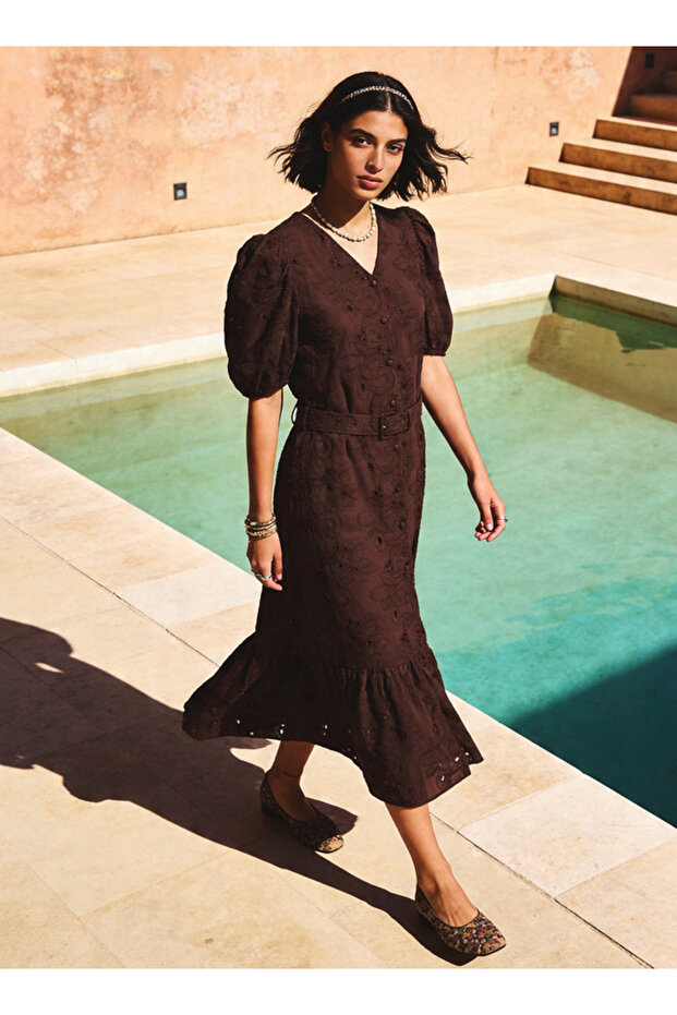 PUFF SLEEVES LACE DRESS