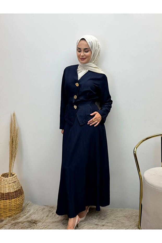 Button detailed skirt set