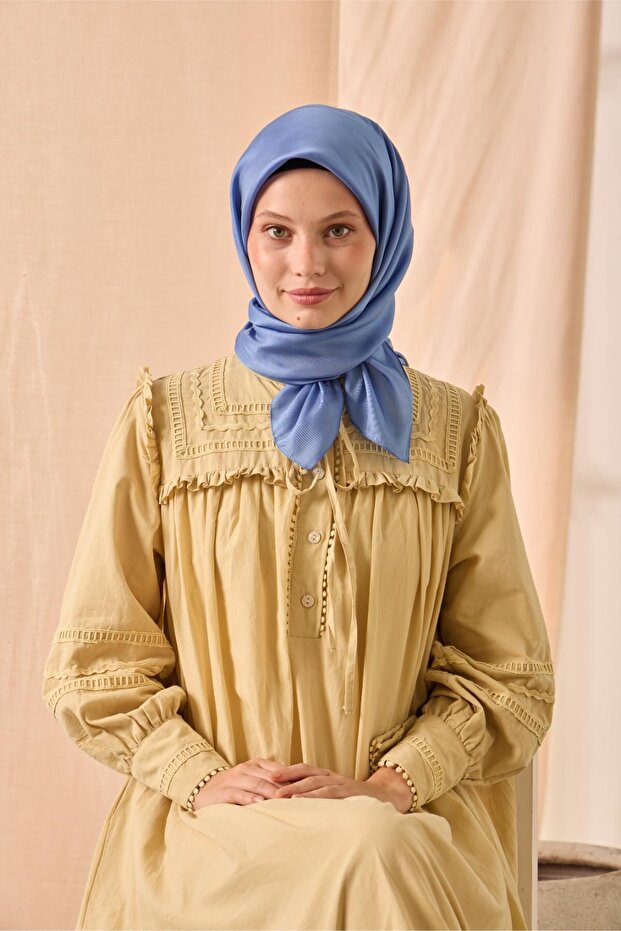 وشاح مسطح لامع 75006-66