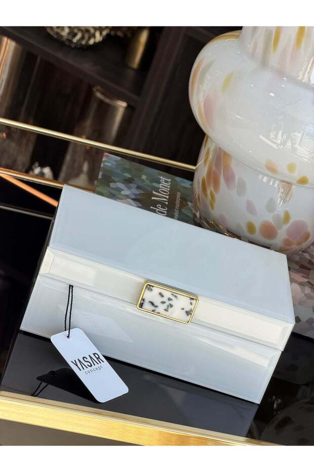 Presley Glass Box White