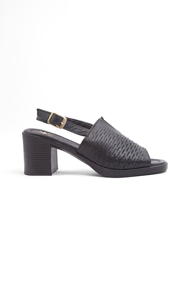 As 108 Genuine Leather Heeled Shoes with Adjustable Buckle