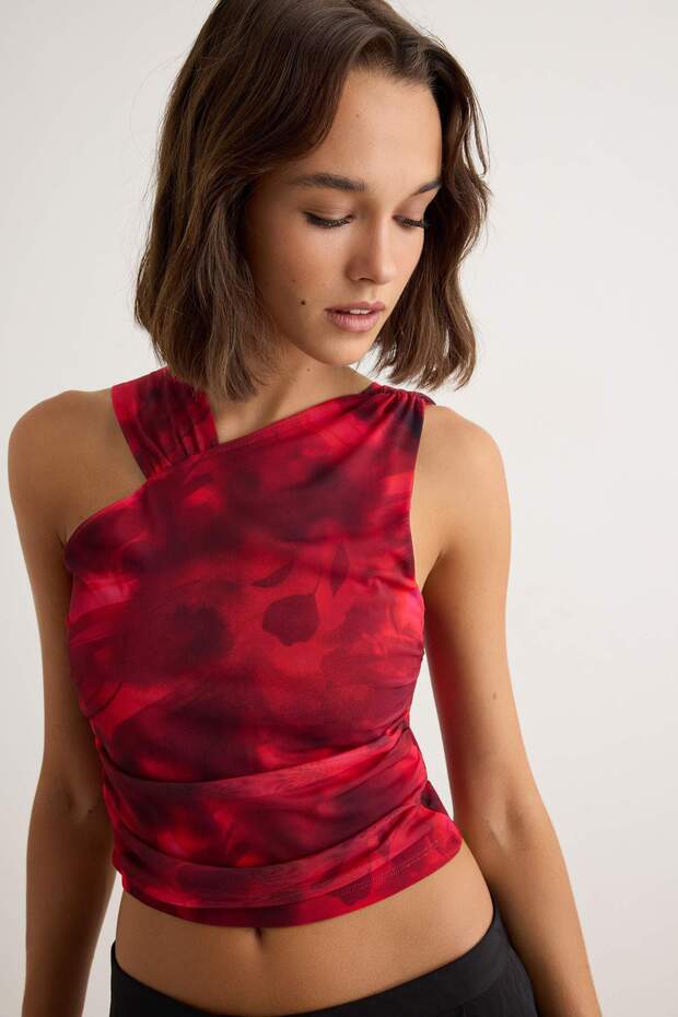 Burgundy Abstract Printed Asymmetric Collar Fitted/Flex Fit Knitted Blouse Twoss25Bz00017