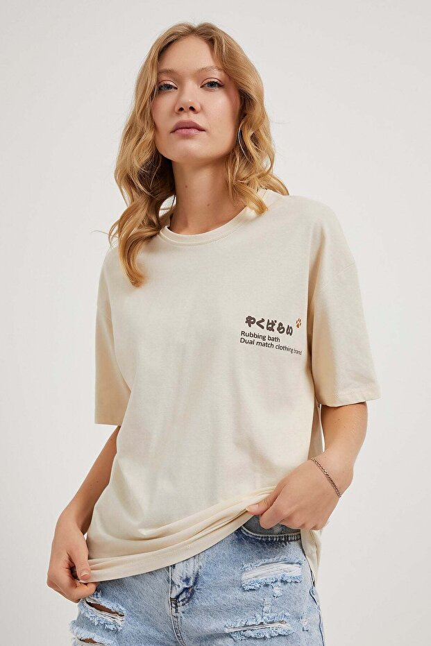 Women's Cat Back Print Summer Cream Oversize T-Shirt