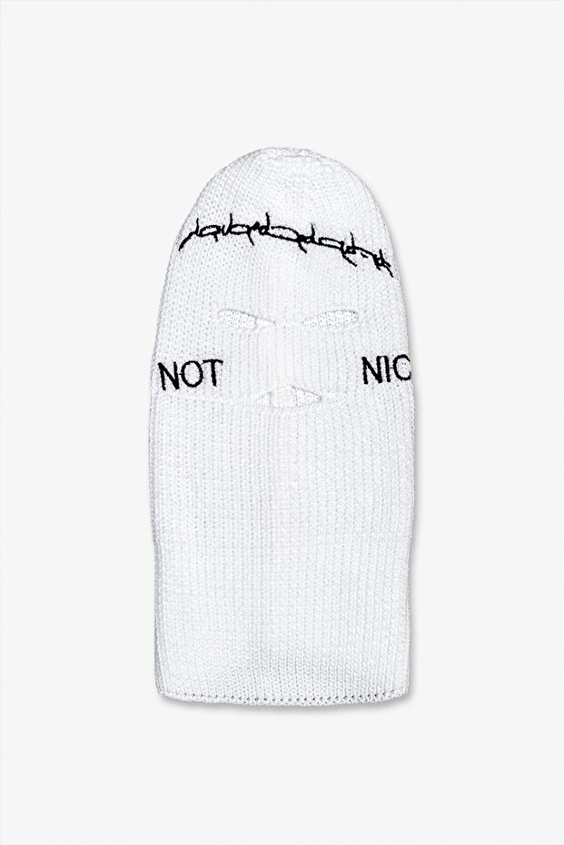 قناع الثلج الأبيض الشتوي من Not Nice