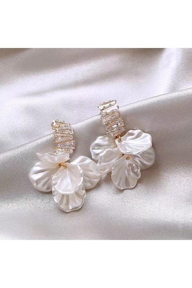 SMT033 ZAKOL Korean Fashion Imitation Shell Dangle Earrings White Crystal Zirconia Flower Bridal Ear