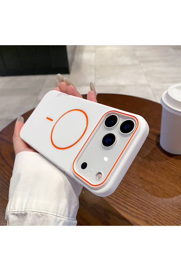 غلاف هاتف فاخر مغناطيسي ناعم غير لامع باللون الأبيض لهاتف iPhone 17 Pro Max و iPhone 17 Air و iPhone 15 و iPhone 14 و iPhone 13