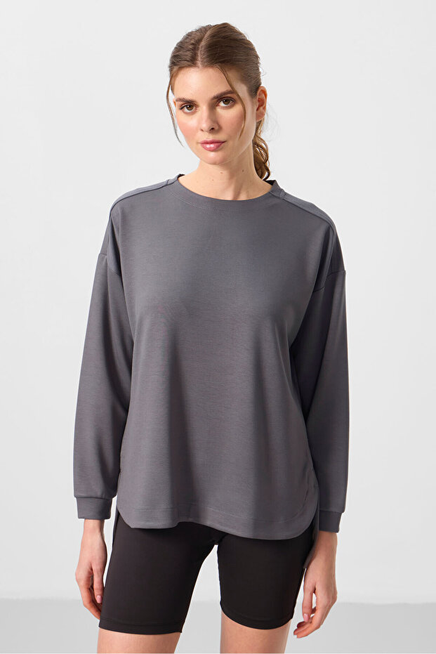 Dark Gray Soft Textured O Neck Comfortable Form Women's Tunic Sweatshirt - 97305