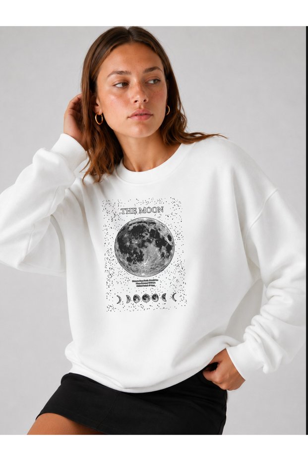 Women's the Moon Special Design Printed Comfortable Fit Crew Neck White Sweatshirt