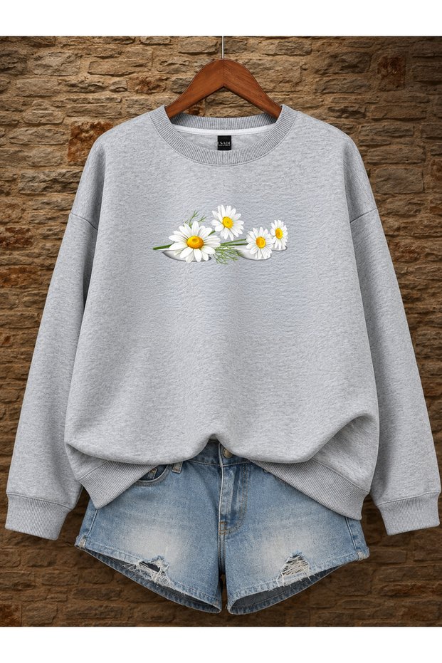 Women's Daisy Graphic Printed Comfortable Fit Crew Neck Gray Sweatshirt