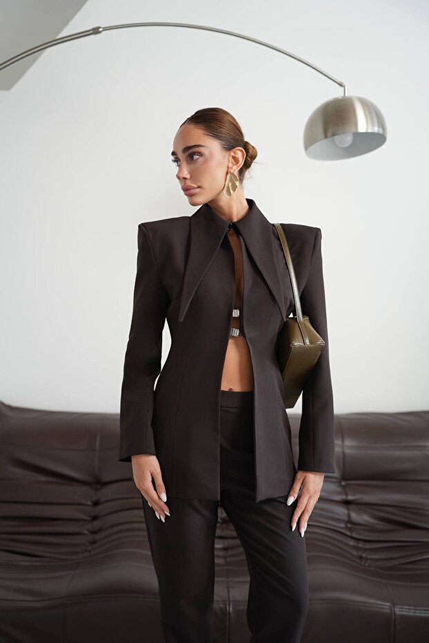 Pointed Long Collar Jacket and Pants Design Set