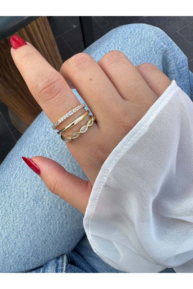 Triple View Maria Gold Ring