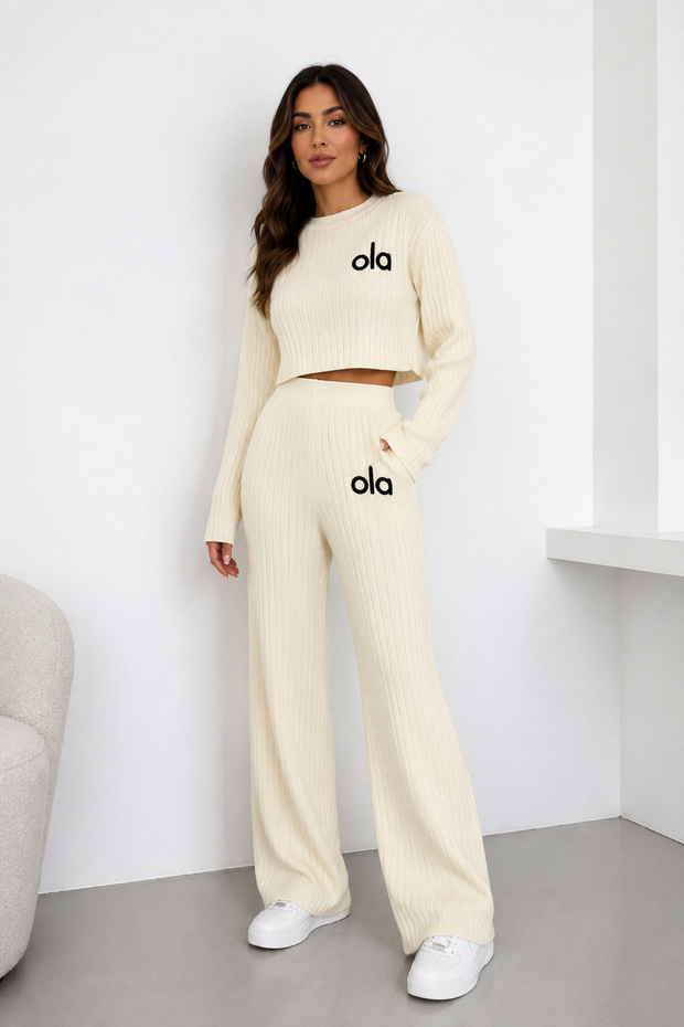 Women's Knitwear Set, Finger-Looped Crop Blouse, High-Waisted Wide-Leg Pants
