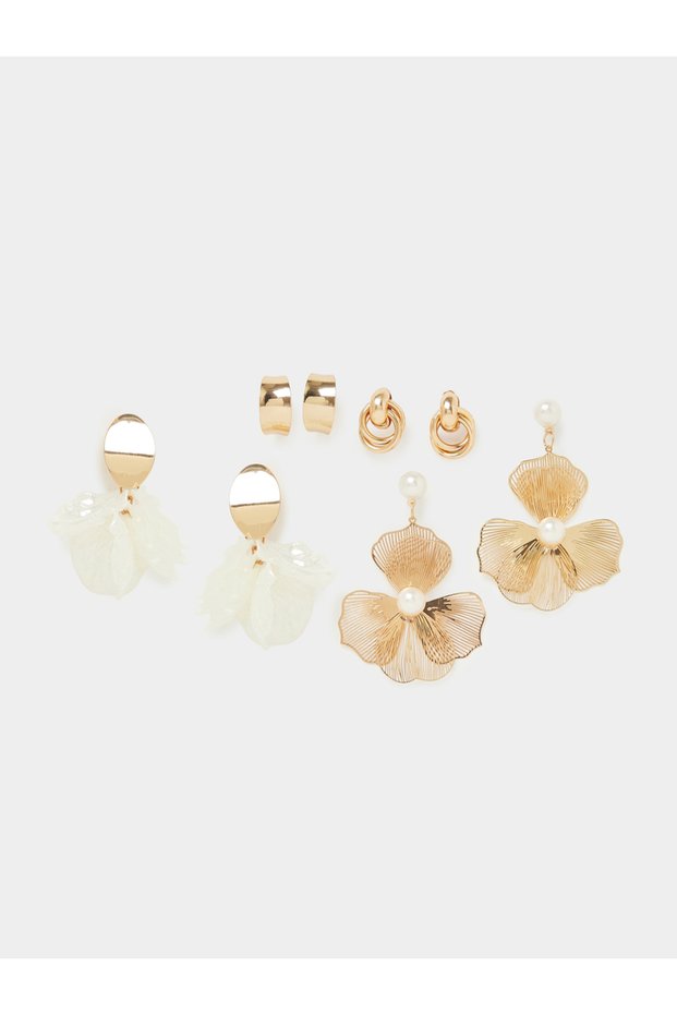 Pack of 4 - Gold Tone Pearl and Flower Embellished Dangler Earrings