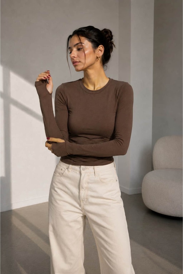Soft Touch Finger-Loop Long Sleeve Basic Blouse St3439