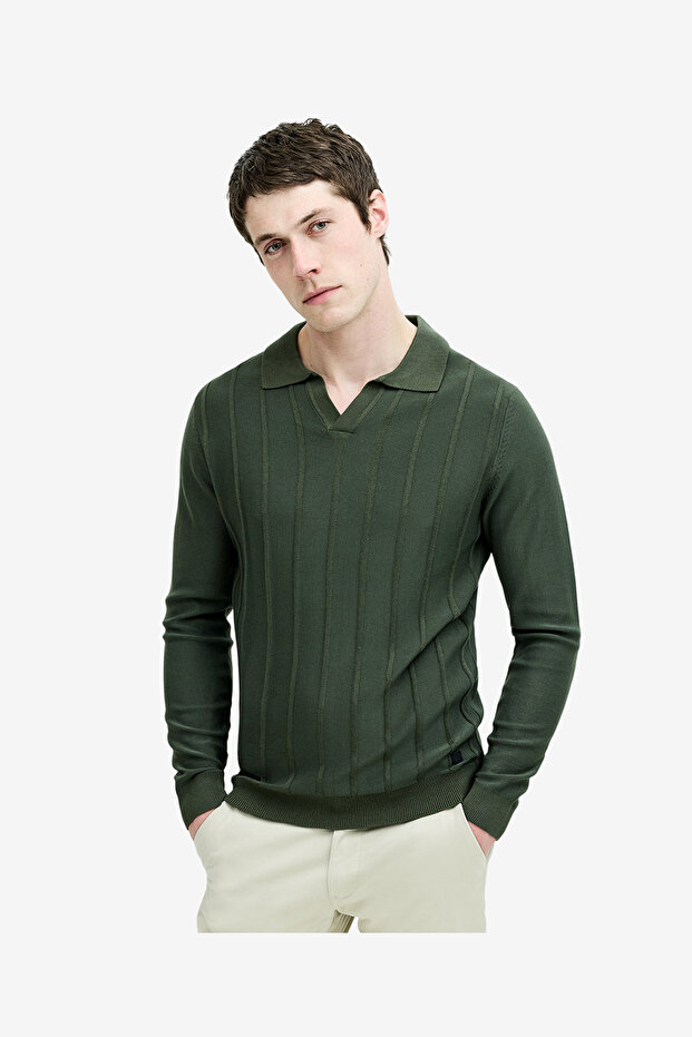 Men's Open Collar Vertical Stitch Green Knit Top
