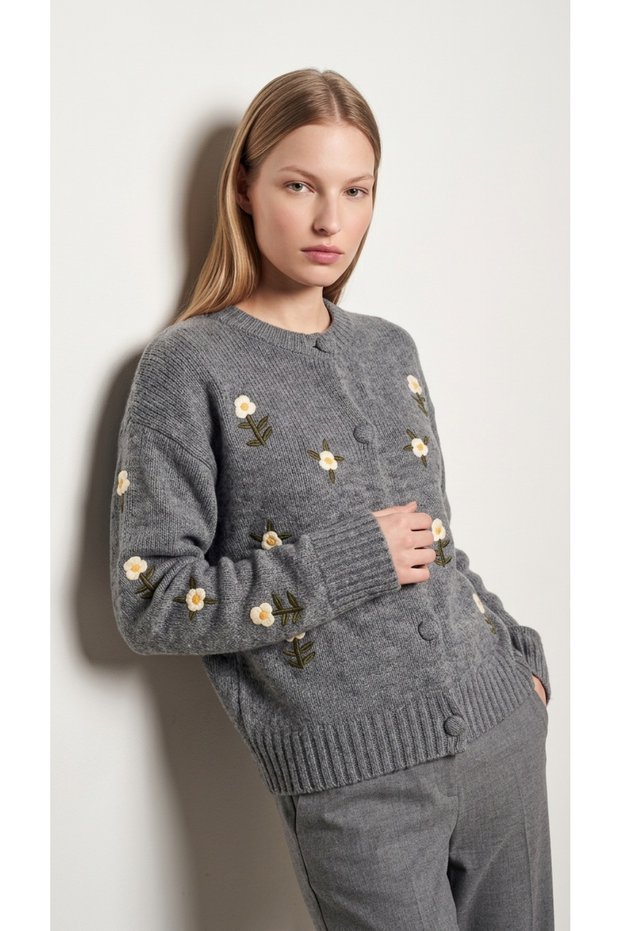 Floral Embroidered Elite Knitwear Cardigan