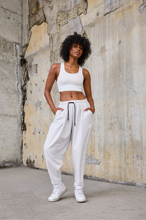 Women's Pleated Trousers with Elastic Waist and Cuffs