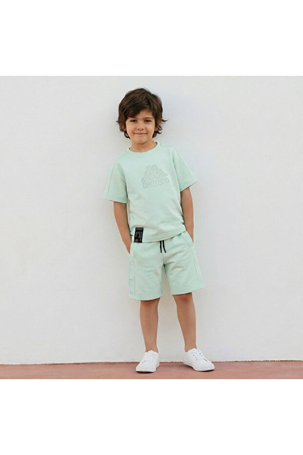 Crew Neck Short Sleeves T-shirt and Shorts Set with Embossed Logo