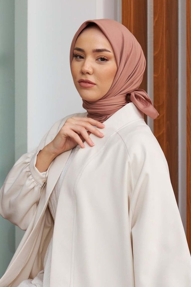 Tivil Polyester Scarf Ist 11343-18 Milky Coffee Plain Pattern