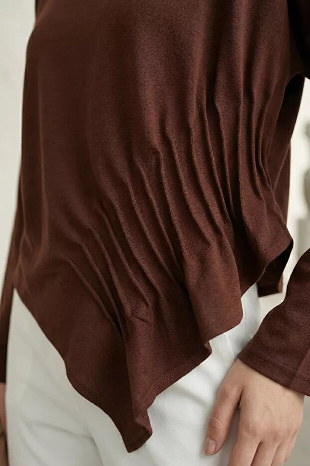 Gülseli Women's Pleated Asymmetrical Cut Blouse