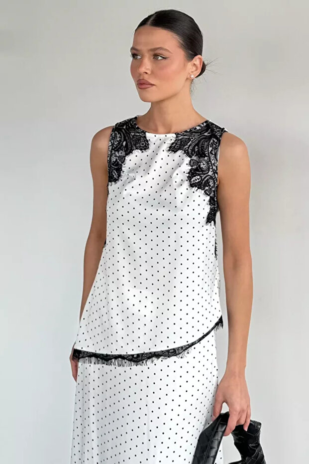 Women's Lace Detailed Polka Dot Zero Sleeve Satin Blouse