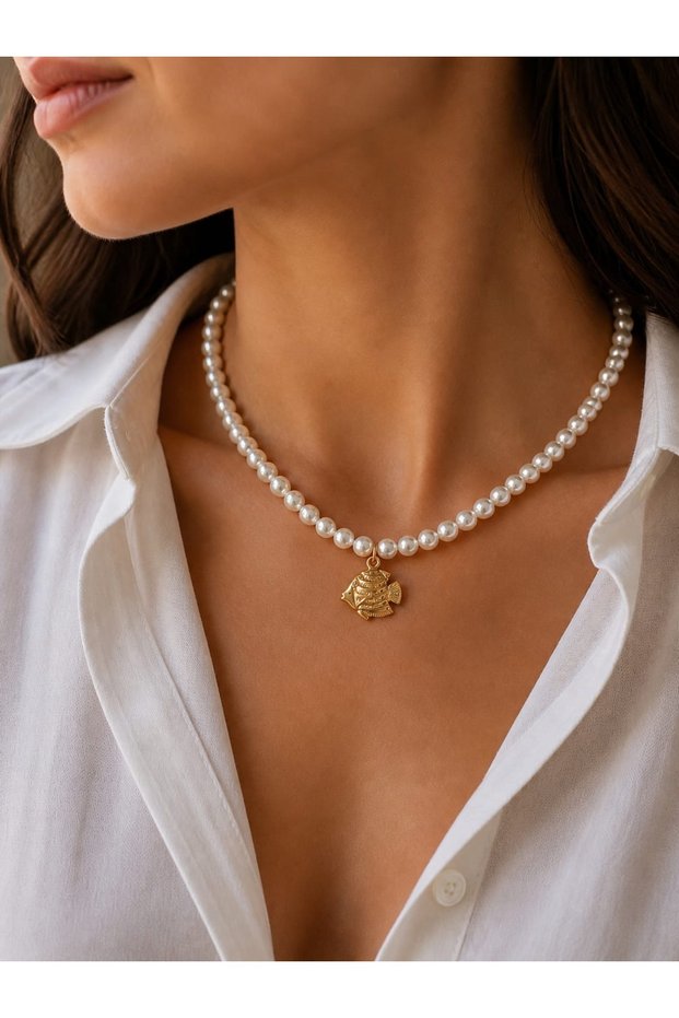Women's Pearl Fish Tail Necklace