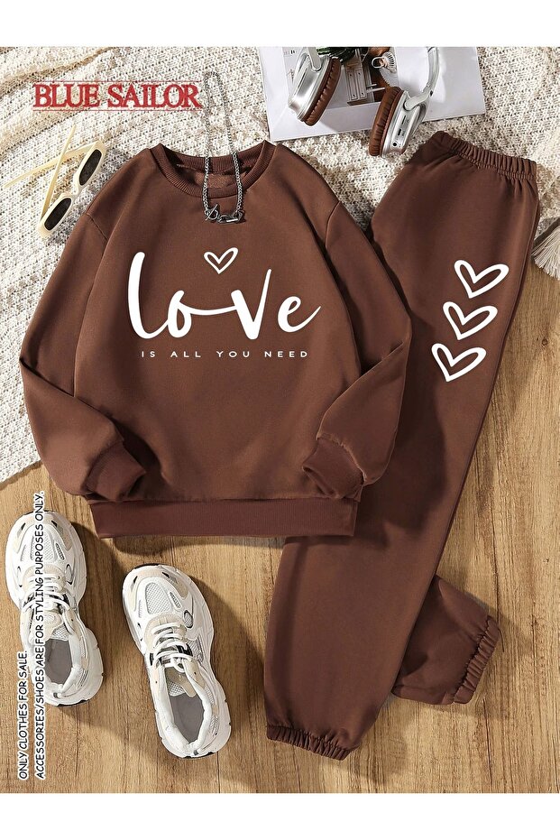 Unisex Women's and Men's Love Text Printed Oversize 3 Thread Crew Neck Sweatshirt and Jogger Sweatpants