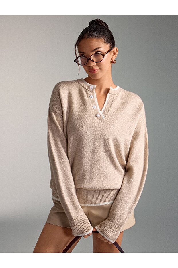 Women's Buttoned Collar Contrast Ribbed Embroidered Knitwear Sweater