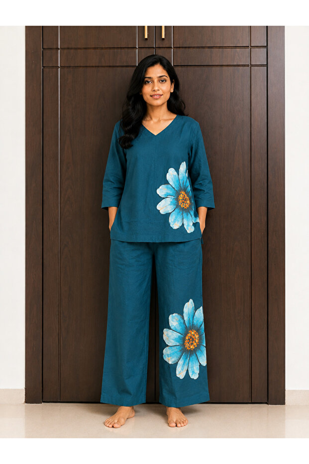 Women’s Teal Floral Print Cotton Blend Co-Ord Set – V-Neck Top & Wide-Leg Pants