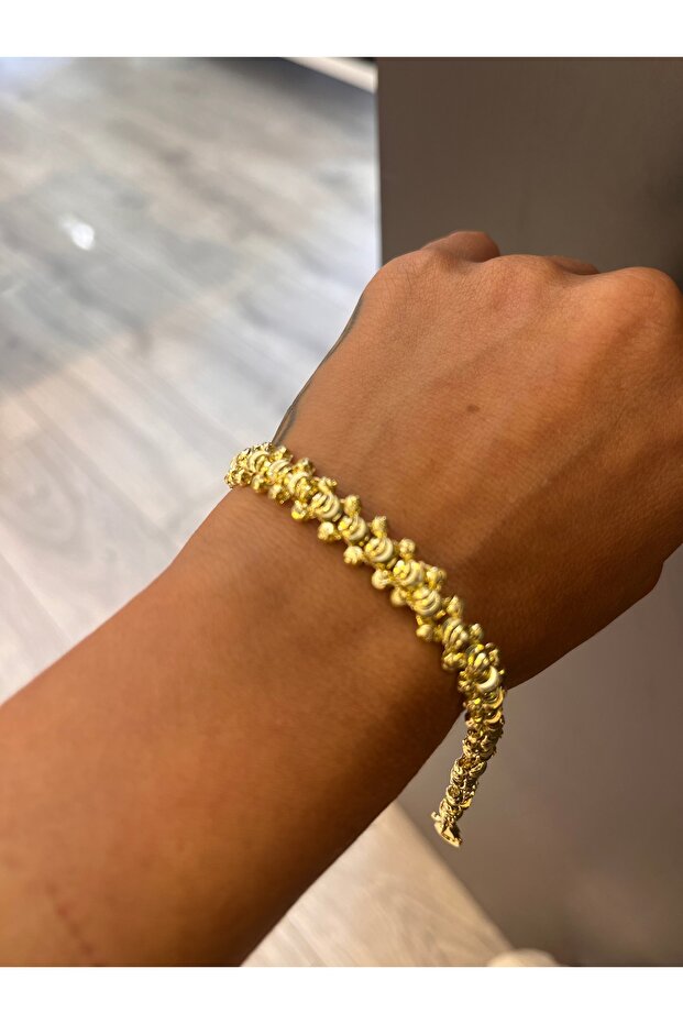 Gold bracelet