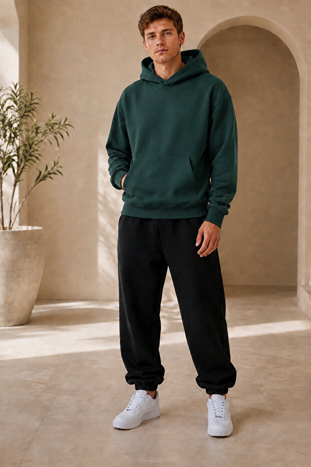 Oversize Hoodie Black Jogger Pants 2-Piece Tracksuit Set