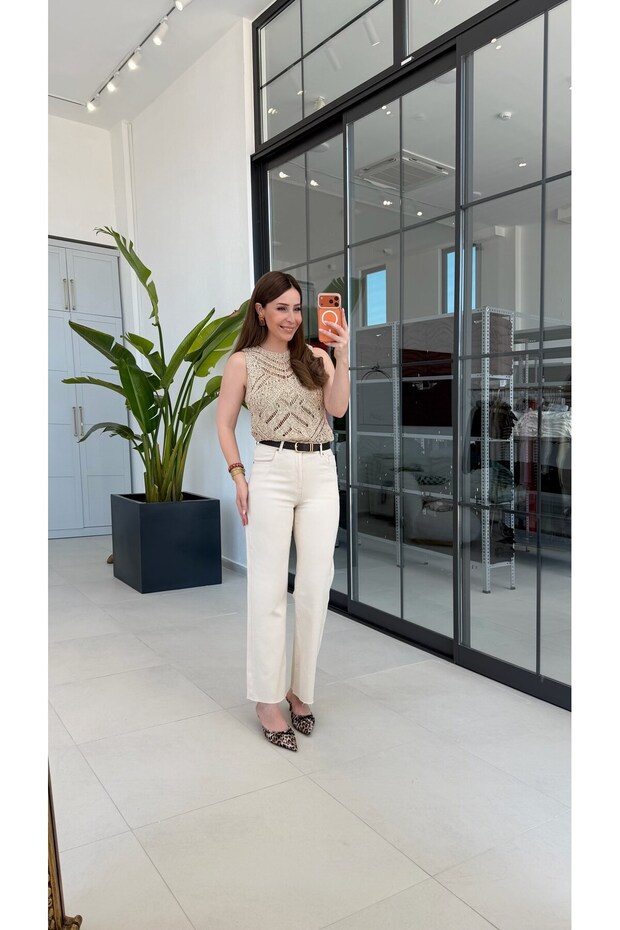 Raw Cream Kemerli Mom Fit Jean Krem